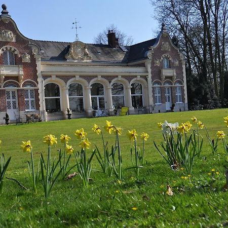 Le Chateau Des Ormes Bed & Breakfast Lambersart Exterior photo